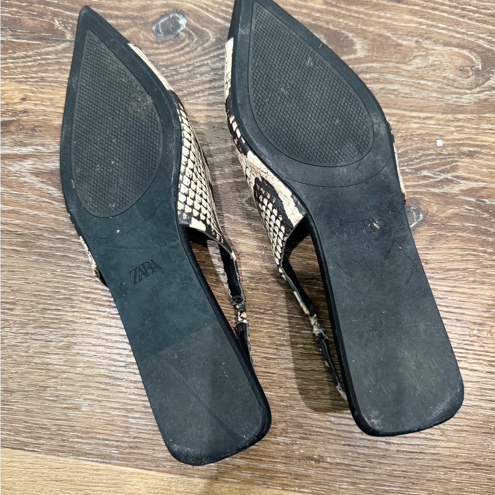 Animal Print Slingback Heels - Picture 5 of 6